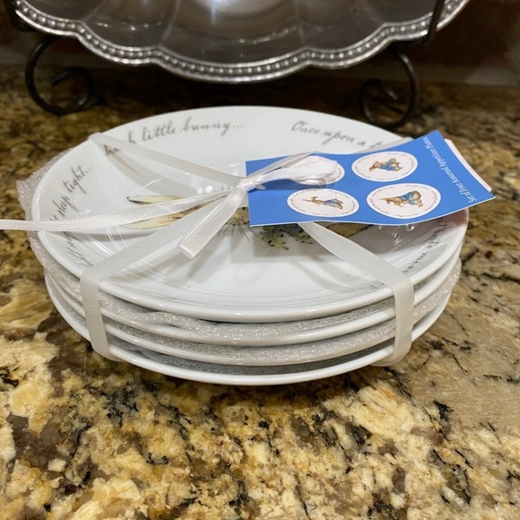 Beatrix Potter Peter Rabbit Appetizer Plate set of 4 - Brand new  6” plates - Picture 6 of 7